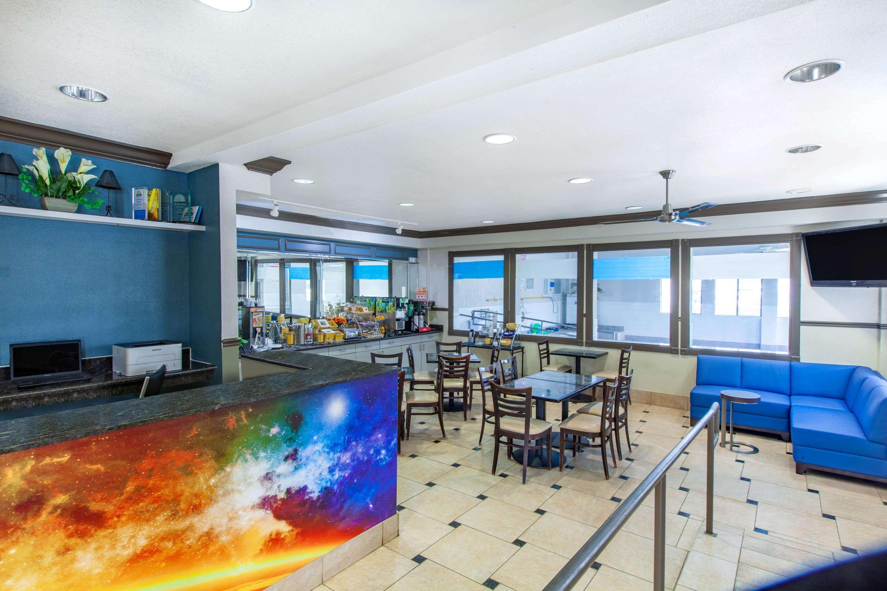 Days Inn & Suites By Wyndham Webster Nasa-Clearlake-Houston Exteriör bild